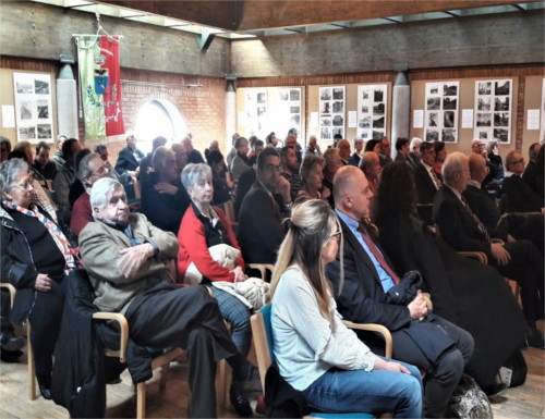pubblico presente in sala 