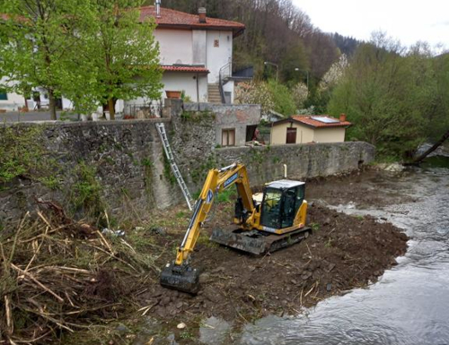 Lavori in corso a San Marcello Piteglio sui torrenti Maresca, Bardalone e Occhiali